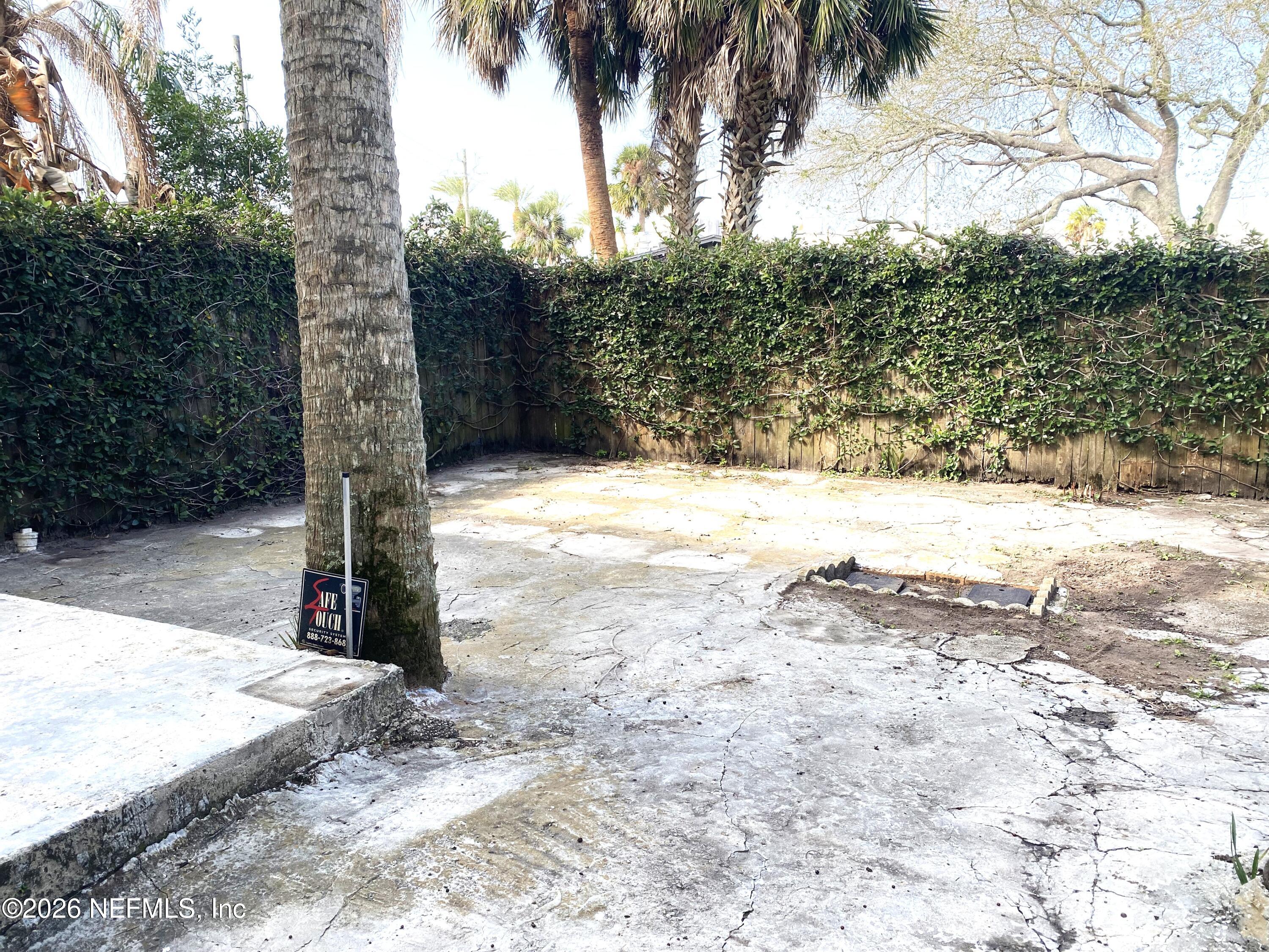 120 Seminole Road Atlantic Beach, FL 32233 - Photo 19 of 21 a view of a yard covered with snow on the road