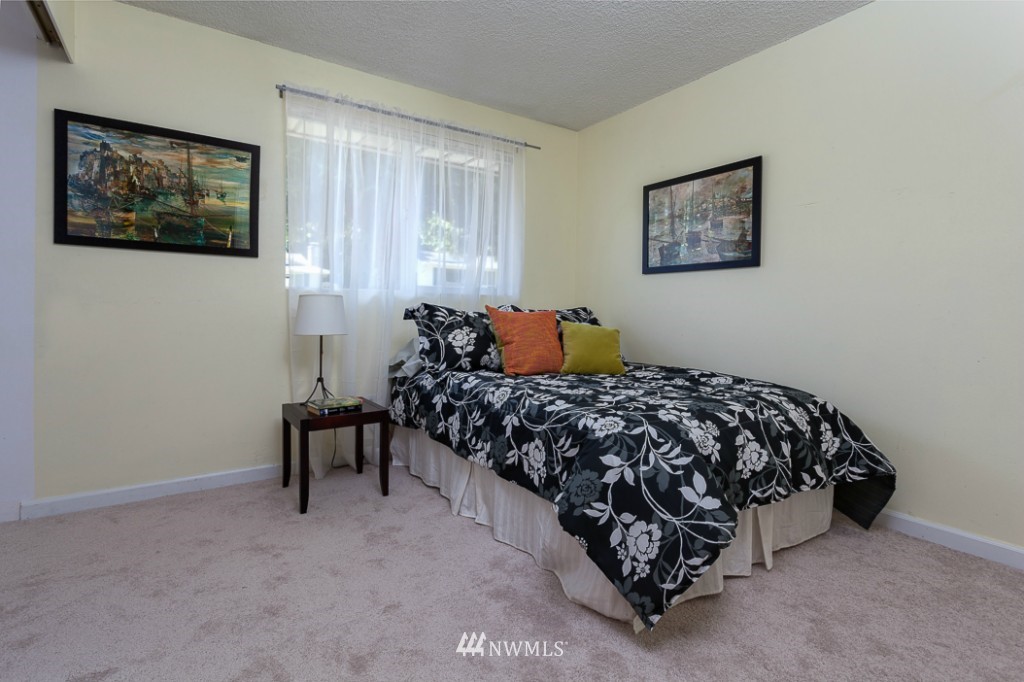 409 219th Place Southwest Bothell, WA 98021 - Photo 16 of 19
