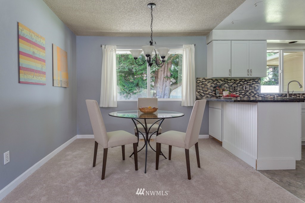 409 219th Place Southwest Bothell, WA 98021 - Photo 4 of 19