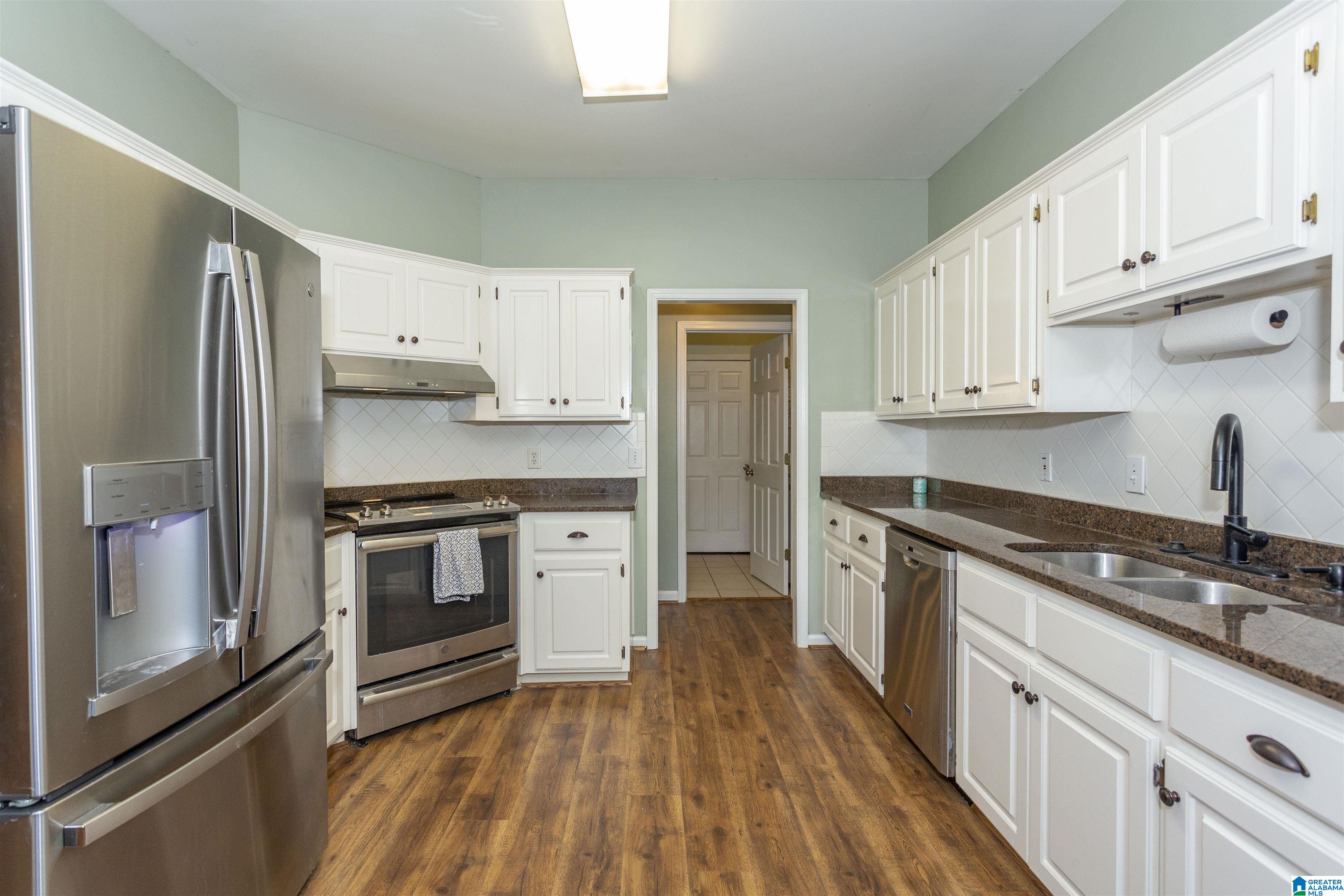 225 Summer Brook Lane Alabaster, AL 35007 - Photo 16 of 60