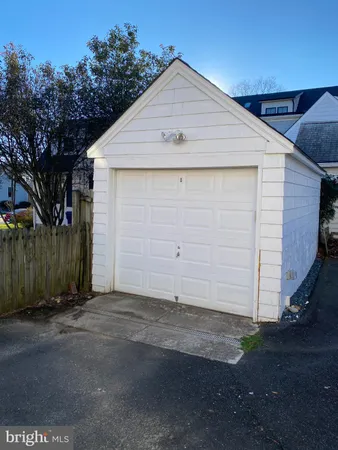 a view of a garage