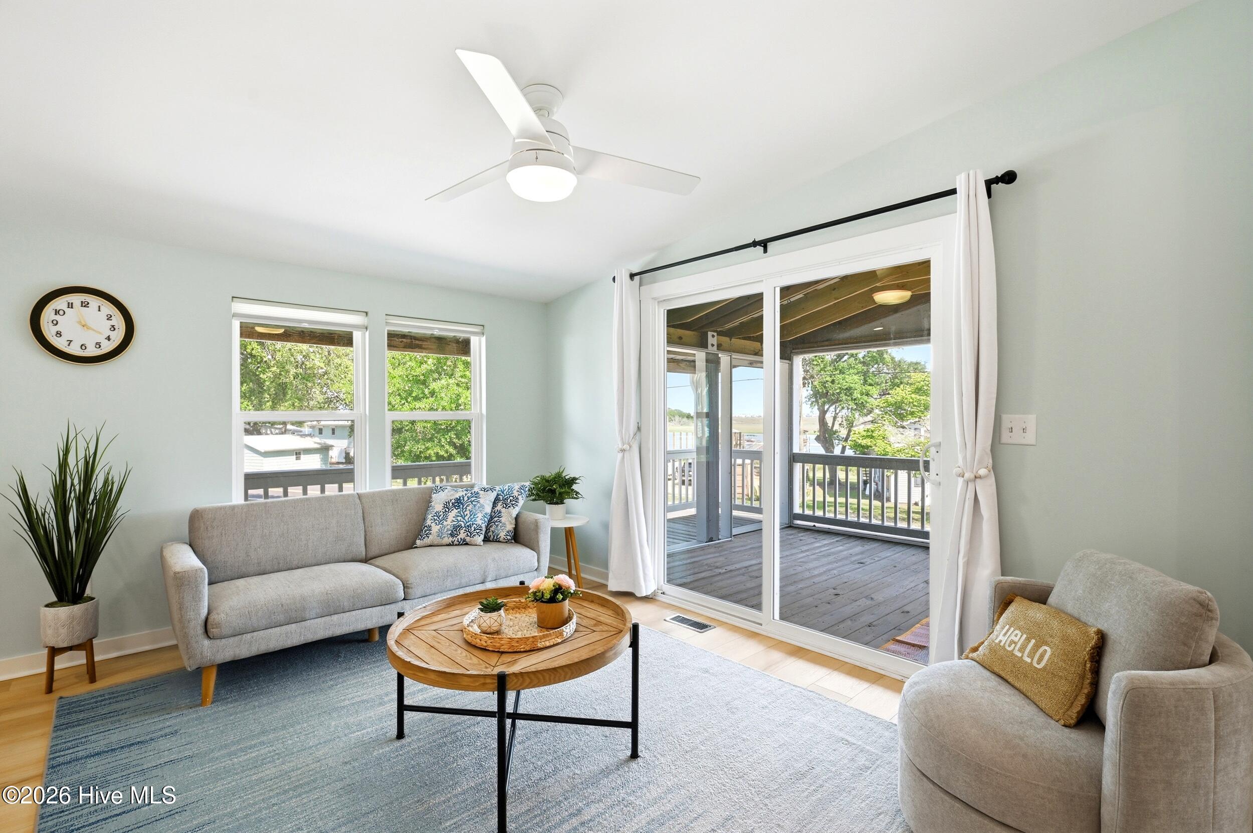 1510 Kings Landing Road Hampstead, NC 28443 - Photo 3 of 39 Living Room with ICW view