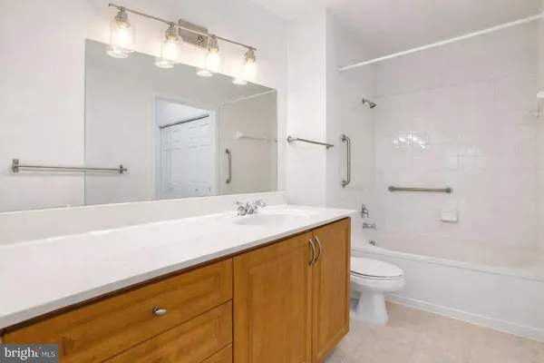 $305,000 | 12905 Centre Park Circle, Unit 107, Herndon, VA 20171