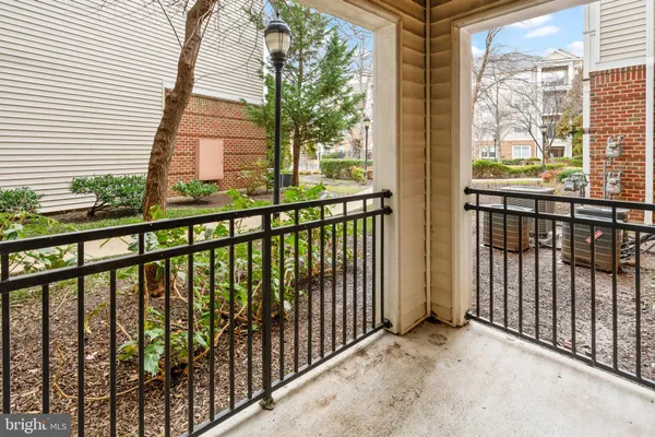 $305,000 | 12905 Centre Park Circle, Unit 107, Herndon, VA 20171