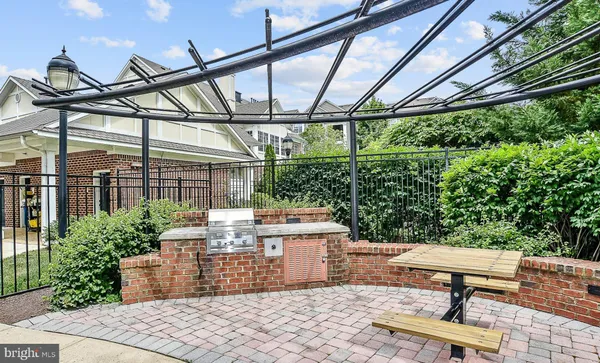 $305,000 | 12905 Centre Park Circle, Unit 107, Herndon, VA 20171