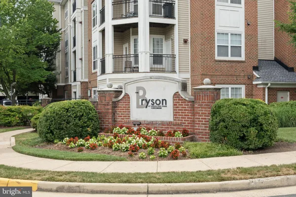 $305,000 | 12905 Centre Park Circle, Unit 107, Herndon, VA 20171