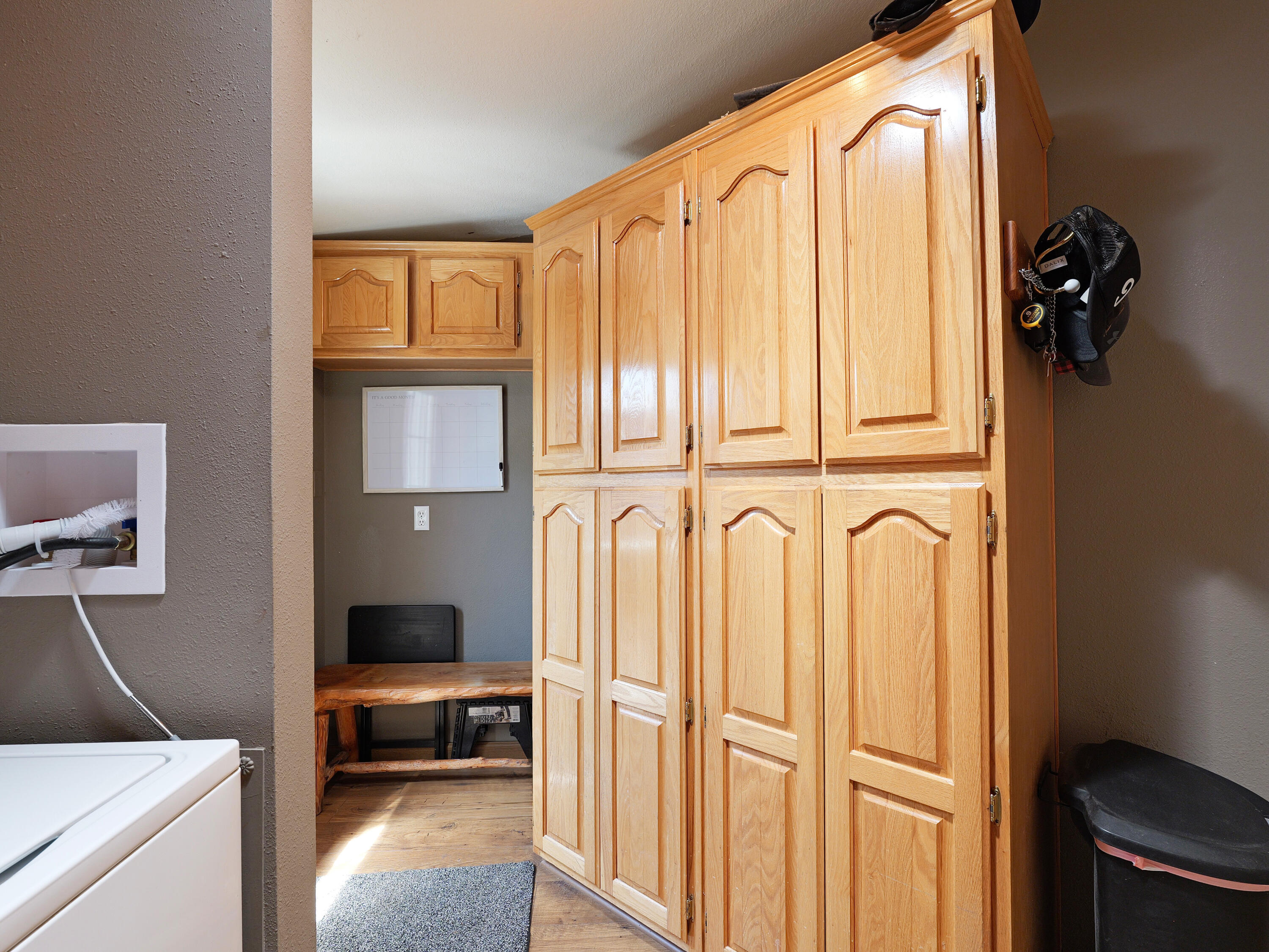 150 Castaline Place Shady Cove, OR 97539 - Photo 24 of 83 Laundry Room