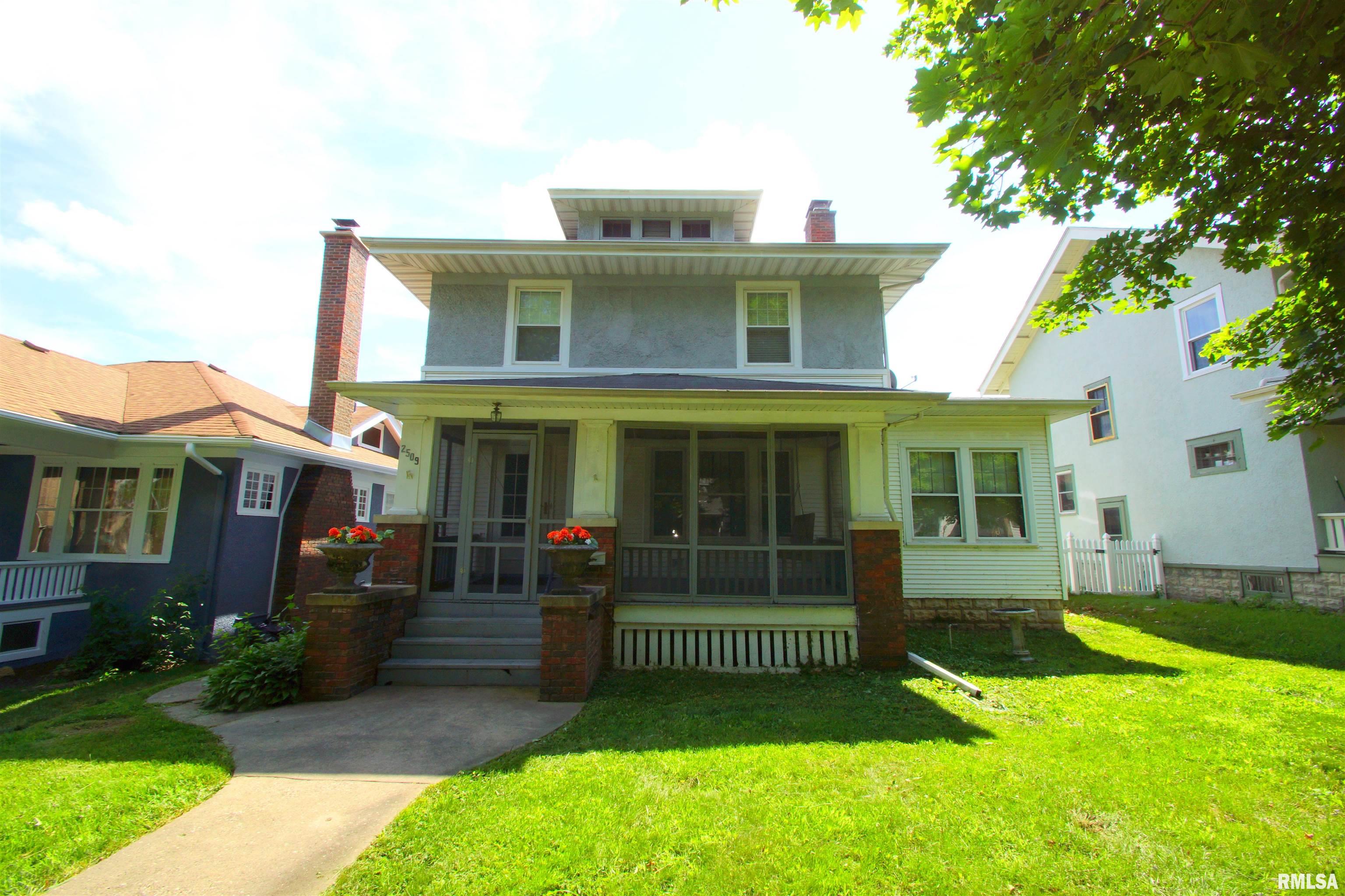 2509 Ripley Street Davenport, IA 52803 - Photo 1 of 20 Gallery Image 1