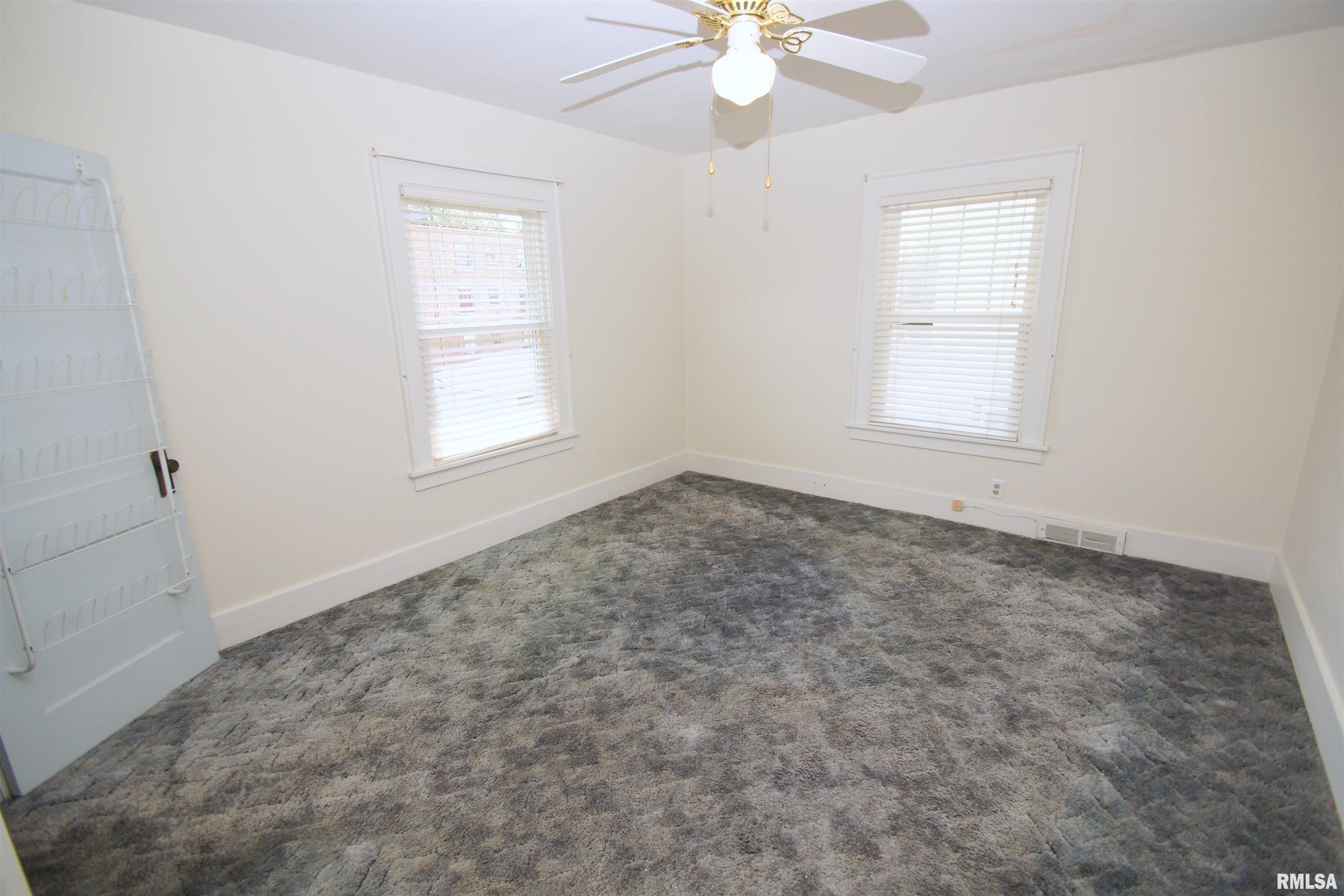 2509 Ripley Street Davenport, IA 52803 - Photo 12 of 20 Gallery Image 12