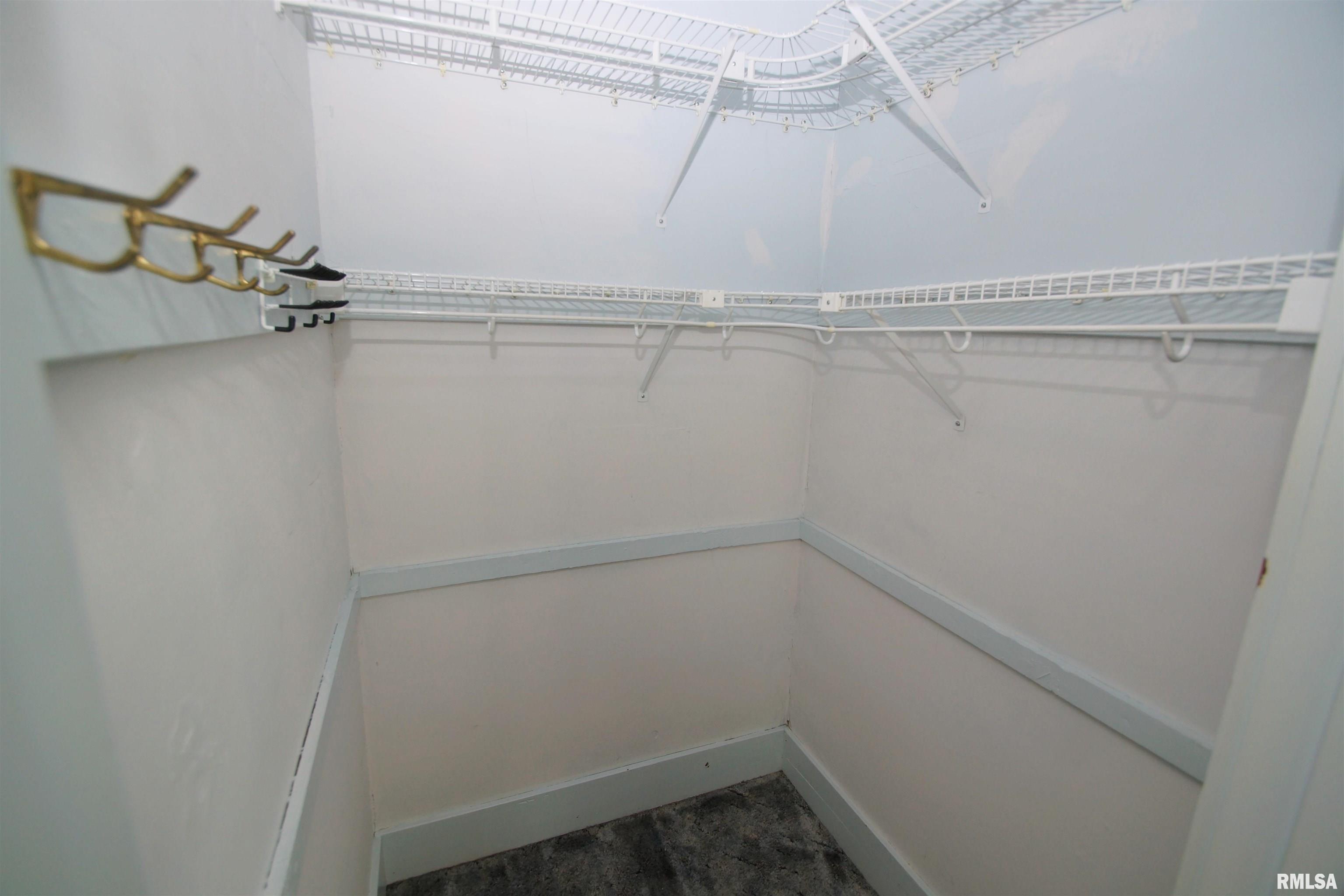 2509 Ripley Street Davenport, IA 52803 - Photo 14 of 20 Gallery Image 14