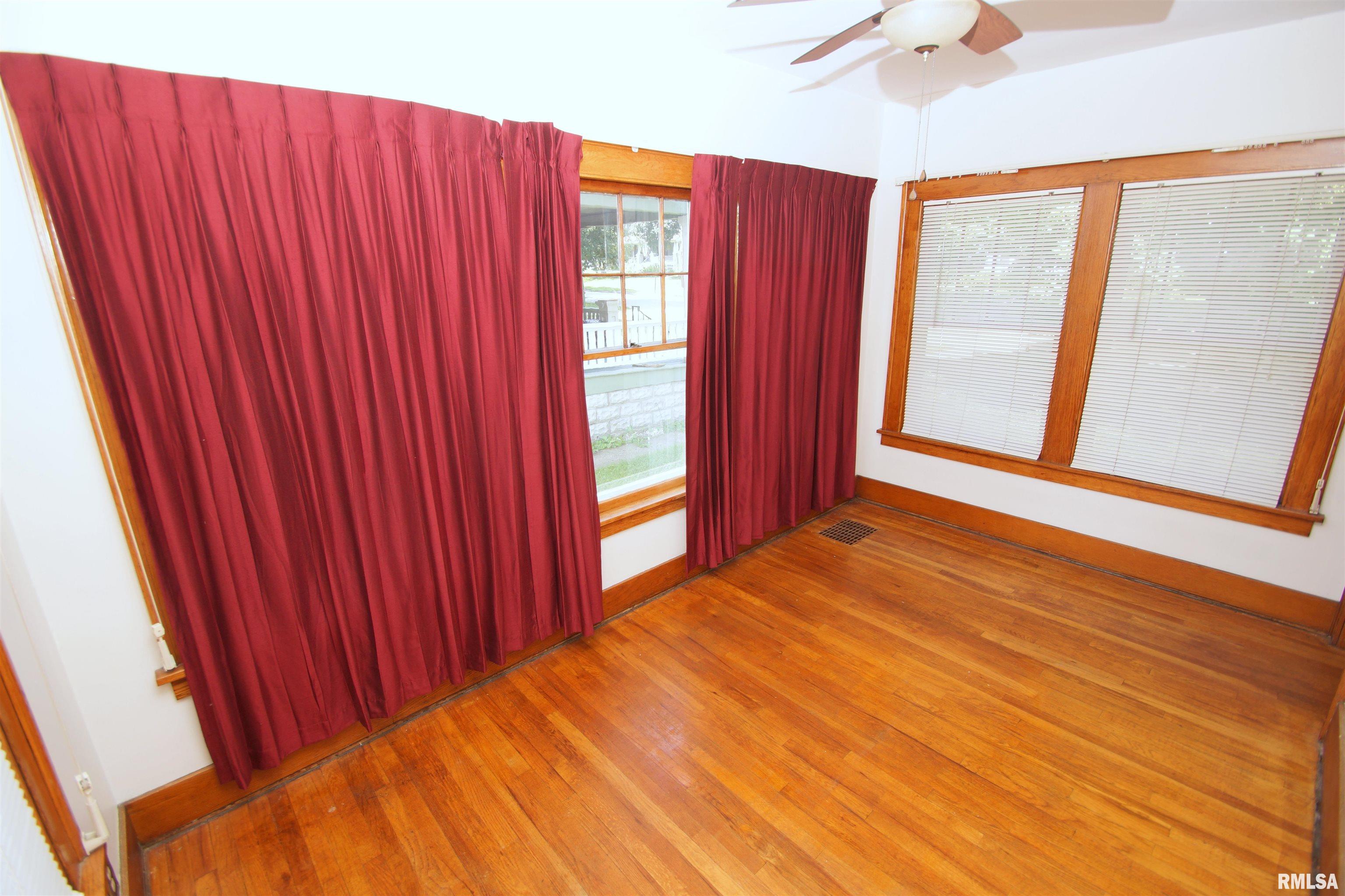 2509 Ripley Street Davenport, IA 52803 - Photo 5 of 20 Gallery Image 5