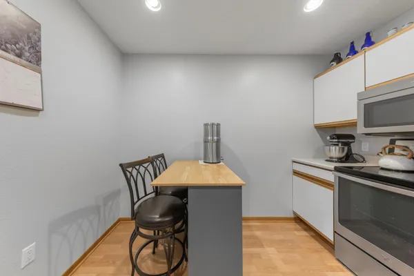 $189,000 | 104 Morningside Drive Northeast, Hutchinson, MN 55350