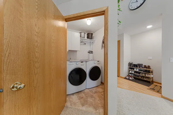 $189,000 | 104 Morningside Drive Northeast, Hutchinson, MN 55350