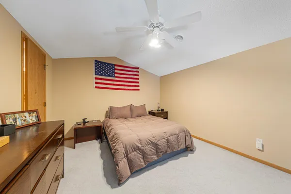 $189,000 | 104 Morningside Drive Northeast, Hutchinson, MN 55350