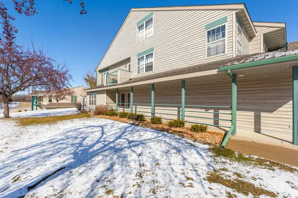 $189,000 | 104 Morningside Drive Northeast, Hutchinson, MN 55350