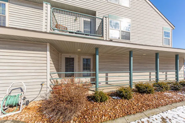 $189,000 | 104 Morningside Drive Northeast, Hutchinson, MN 55350