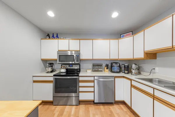 $189,000 | 104 Morningside Drive Northeast, Hutchinson, MN 55350