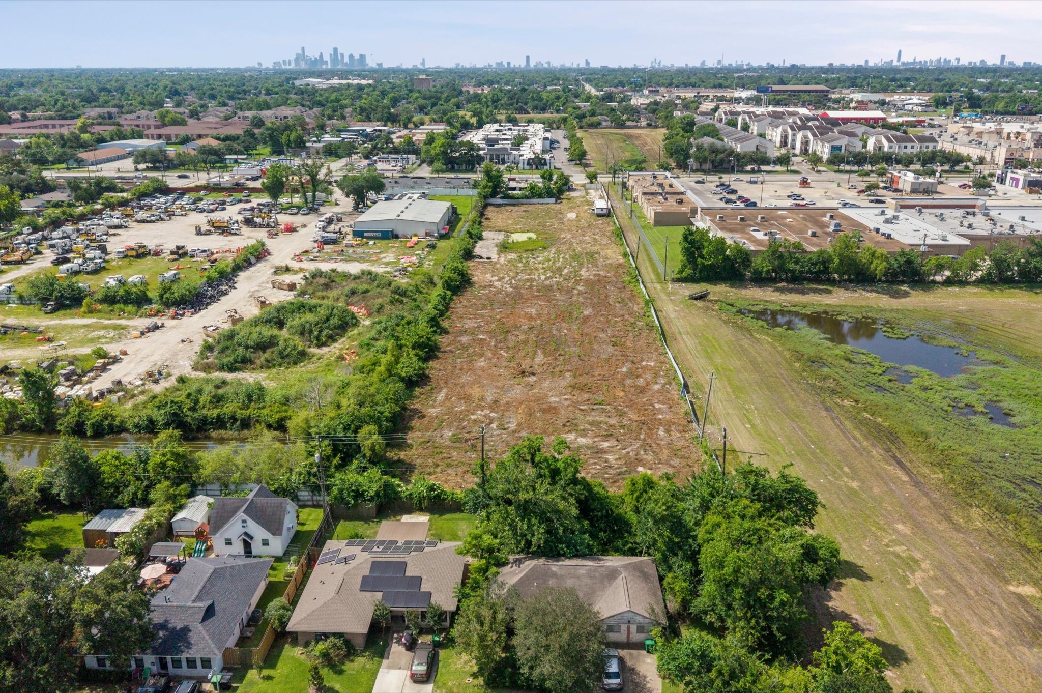 220 Little York Road Houston, TX 77076 - Photo 5 of 8