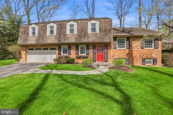 $1,125,000 | 12012 Canter Lane, Reston, VA 20191