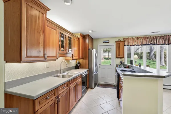 $1,125,000 | 12012 Canter Lane, Reston, VA 20191