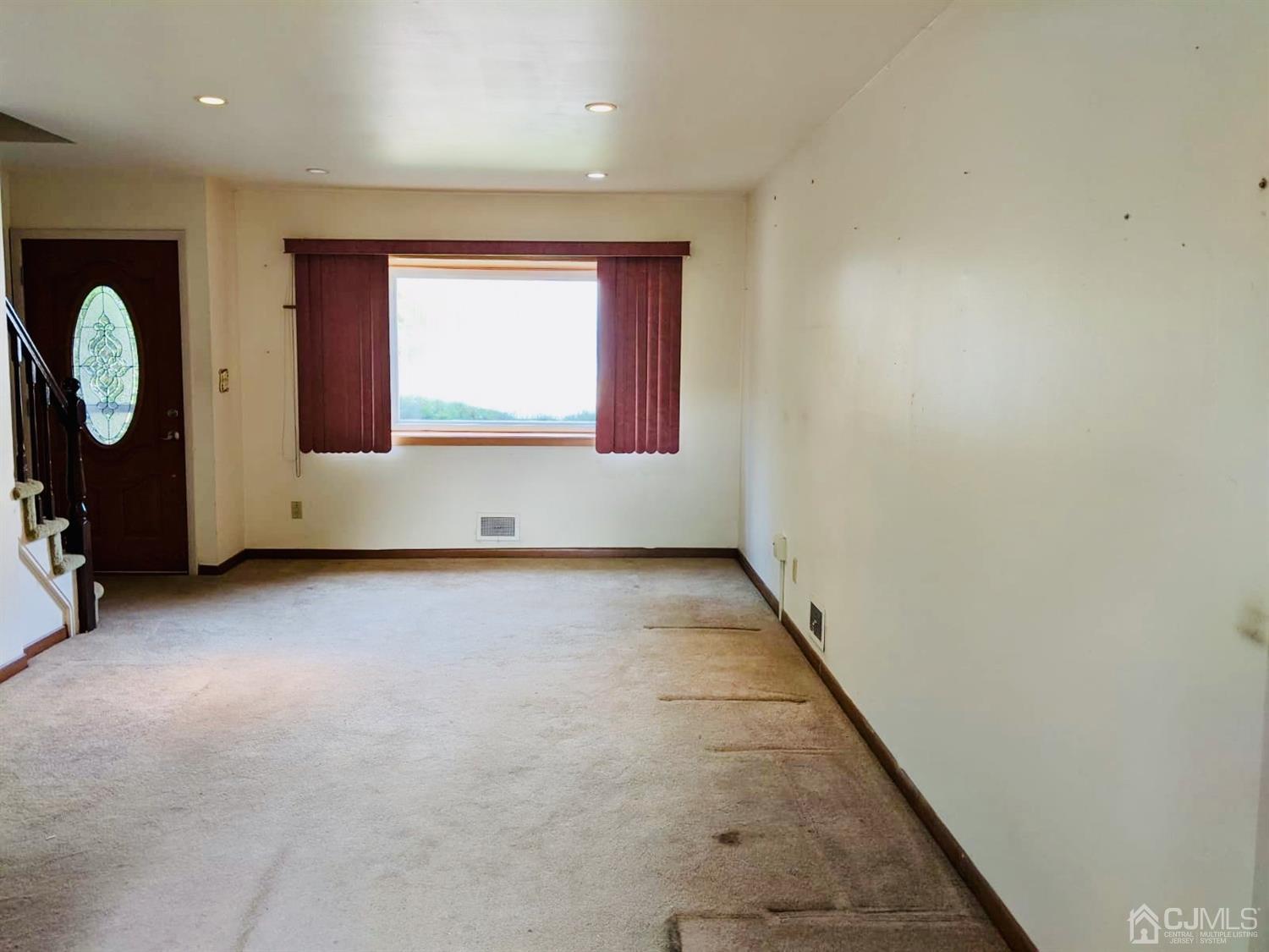 30 Fairfield Road East Brunswick, NJ 08816 - Photo 4 of 8 Gallery Image 4