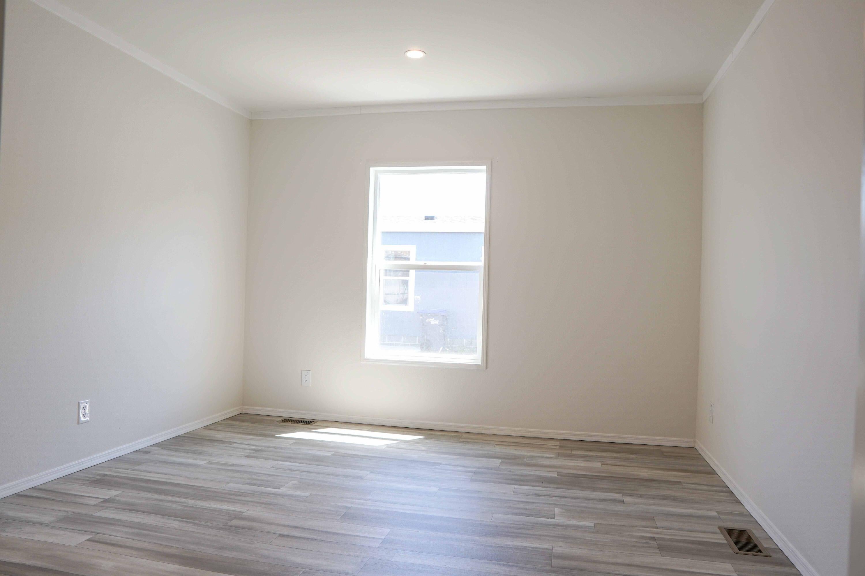 460 Arnos Road, Unit 47 Talent, OR 97540 - Photo 9 of 15 09