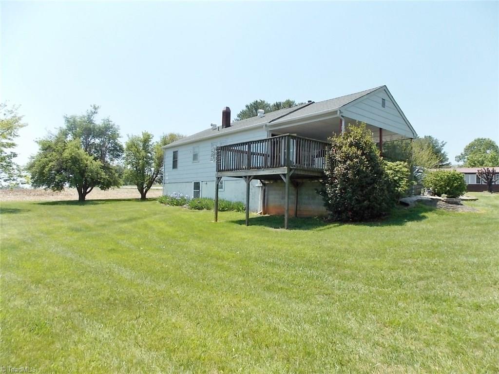 1853 Twin Oaks Road Elkin, NC 28621 - Photo 14 of 21 Gallery Image 14
