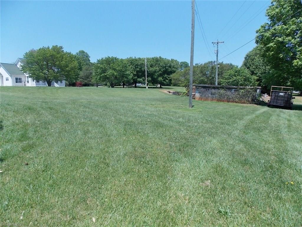 1853 Twin Oaks Road Elkin, NC 28621 - Photo 15 of 21 Gallery Image 15