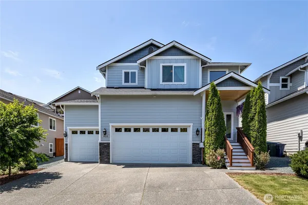 $625,000 | 1420 East Gateway Heights Loop, Sedro-Woolley, WA 98284