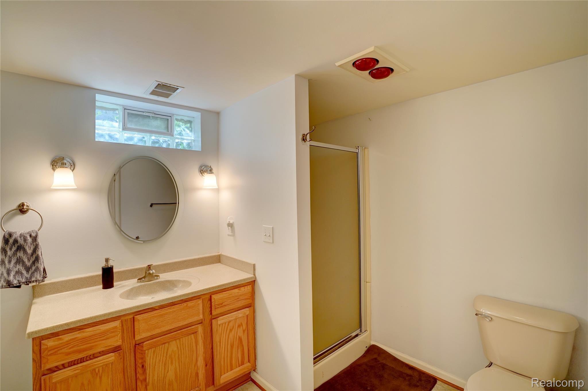 3865 Elmhurst Road Waterford, MI 48328 - Photo 32 of 49 3865 Elmhurst Rd 41.jpg