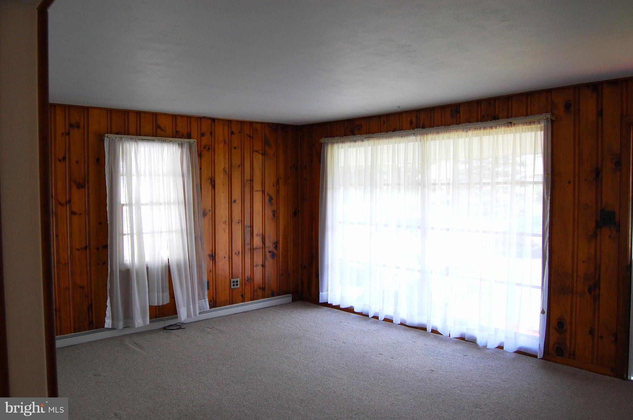 130 Ritchey Road Fayetteville, PA 17222 - Photo 10 of 26 Living Room