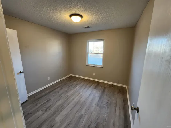 $139,900 | 827 Judson Street, Evansville, IN 47713