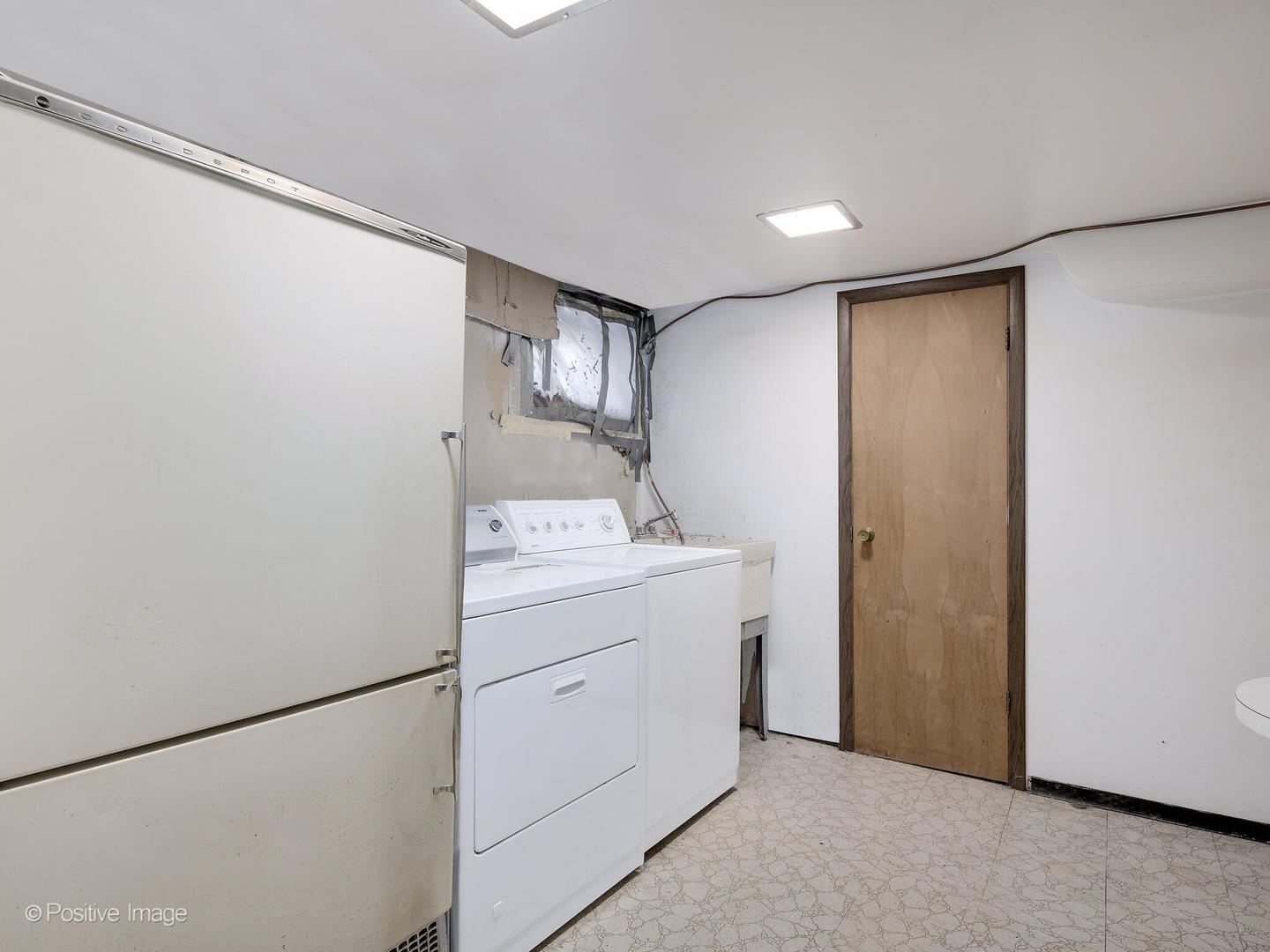 5102 Butterfield Road Hillside, IL 60162 - Photo 16 of 22 a room with storage and utility