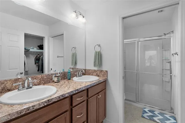 $339,900 | 733 Jason Drive, Lady Lake, FL 32159