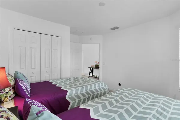 $339,900 | 733 Jason Drive, Lady Lake, FL 32159