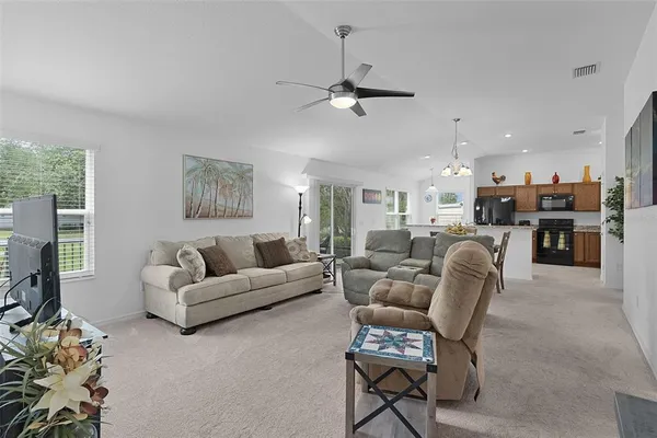 $339,900 | 733 Jason Drive, Lady Lake, FL 32159