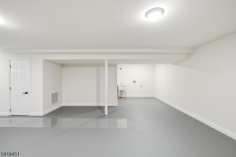 61 Hemlock Road Rockaway, NJ 07866 - Photo 28 of 40 an empty room with a empty space