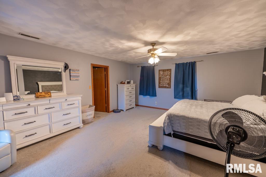 3408 South Hilton Lane Mapleton, IL 61547 - Photo 11 of 27 Gallery Image 11