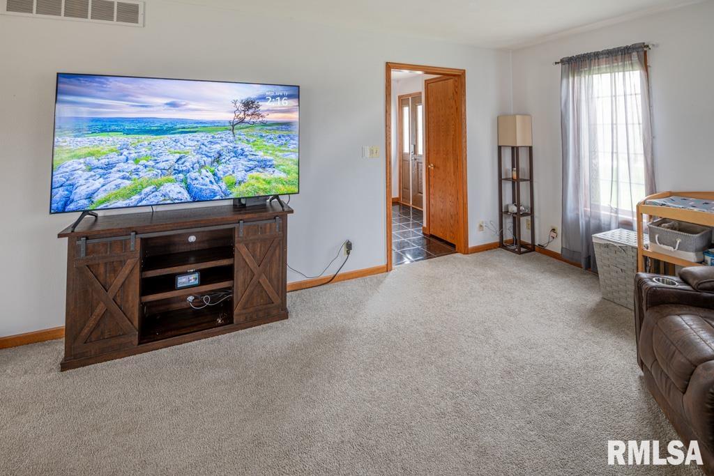 3408 South Hilton Lane Mapleton, IL 61547 - Photo 4 of 27 Gallery Image 4