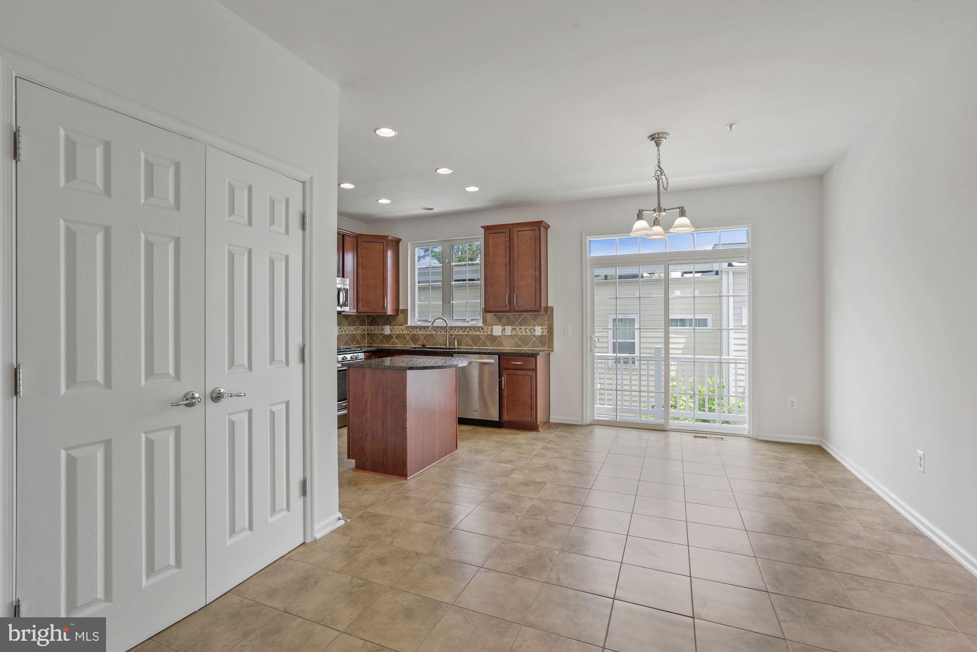 2131 Little Sorrel Way Silver Spring, MD 20902 - Photo 14 of 40 Separate pantry