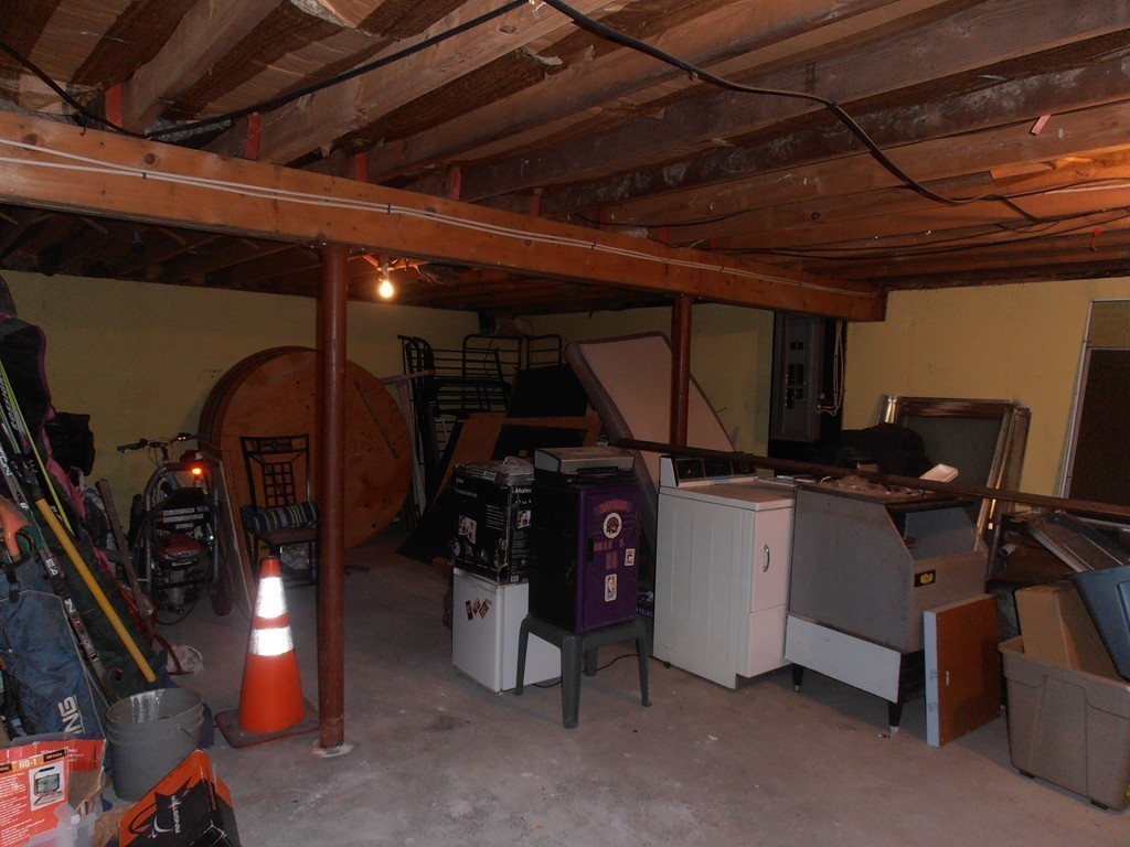 11-15 Chilson Street Springfield, MA 01118 - Photo 19 of 23 Gallery Image 19