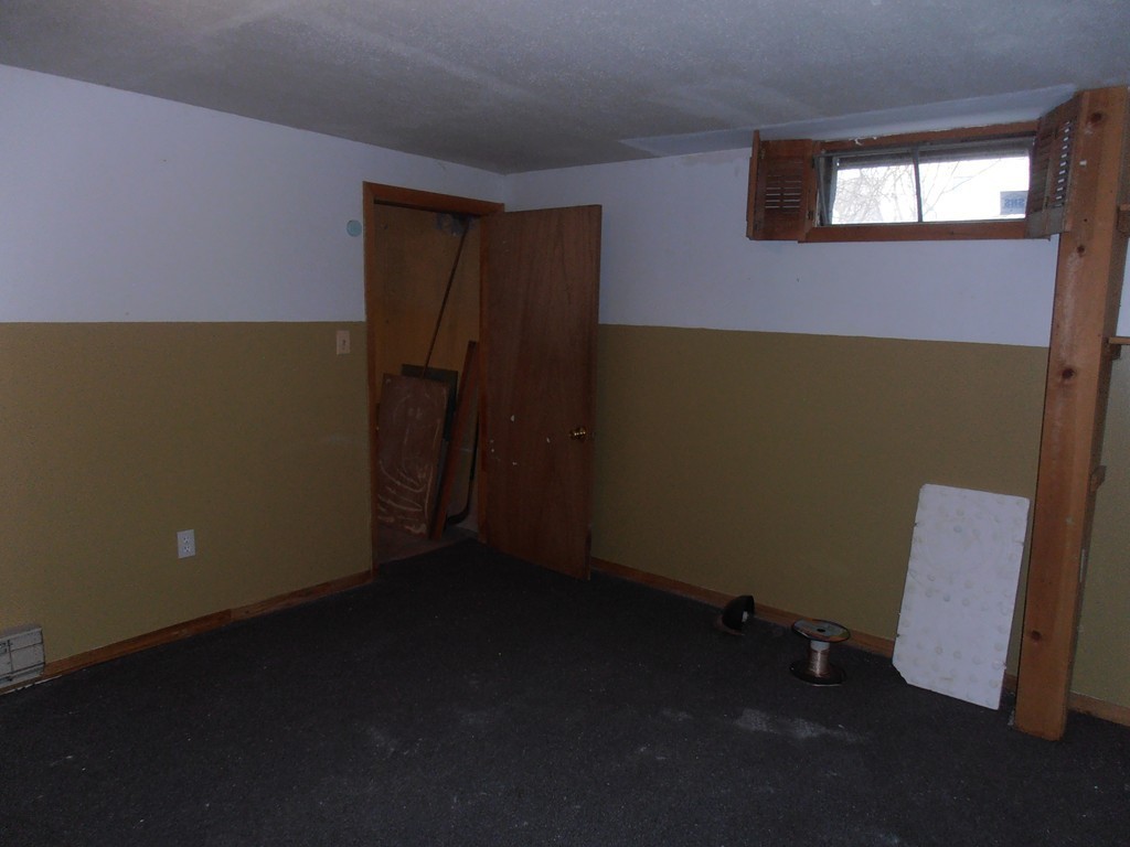 11-15 Chilson Street Springfield, MA 01118 - Photo 21 of 23 Gallery Image 21