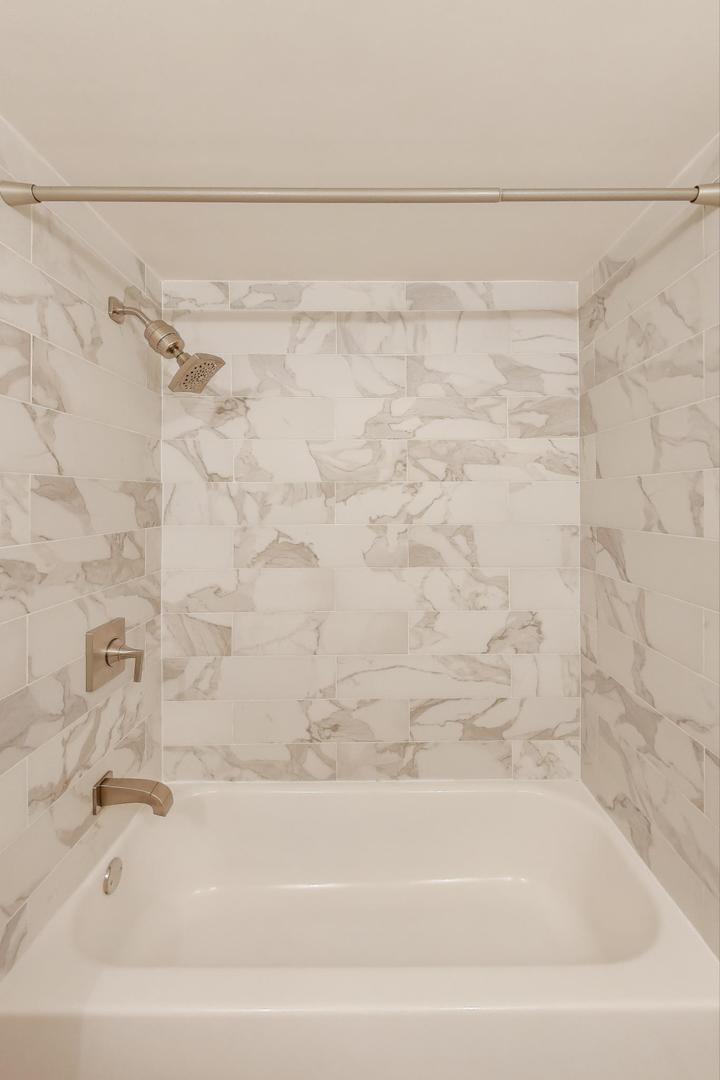 1400 North State Parkway, Unit 18A Chicago, IL 60610 - Photo 18 of 31 a bathroom with a shower