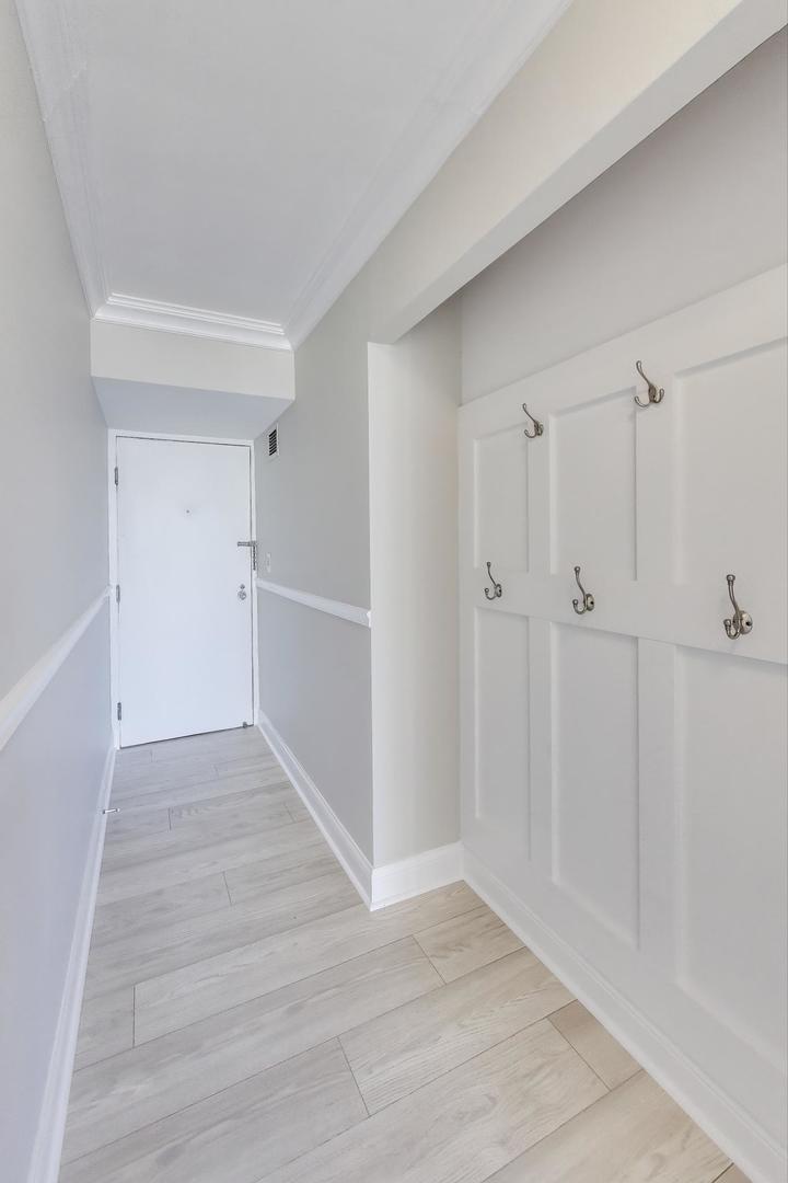 1400 North State Parkway, Unit 18A Chicago, IL 60610 - Photo 19 of 31 a view of an empty room