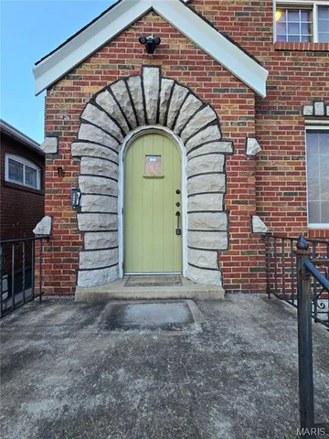 $234,900 | 4939 Lisette Avenue, St. Louis, MO 63109
