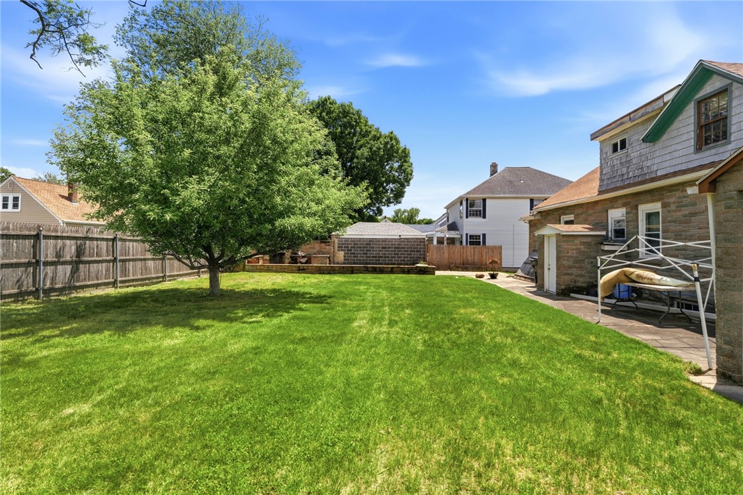34 Intervale Road Cranston, RI 02910 - Photo 10 of 46