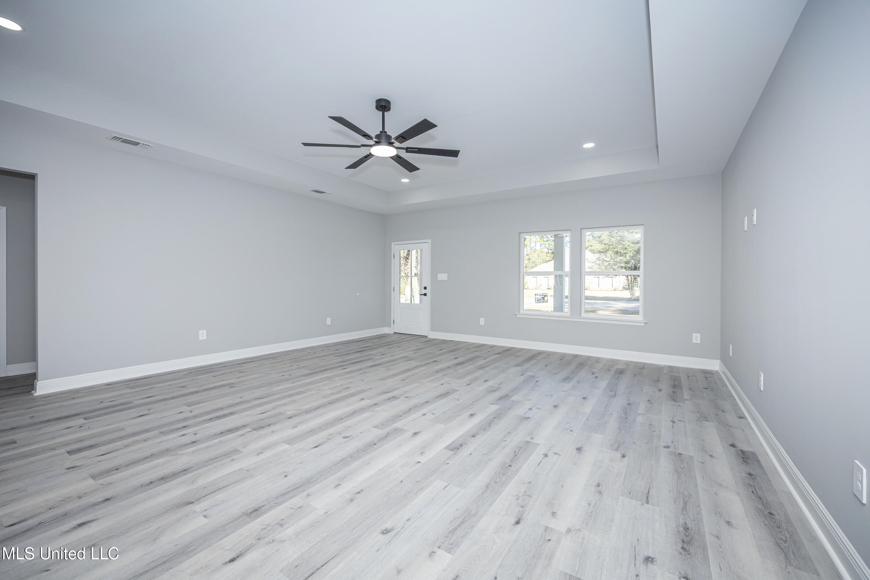 8315 Martin Bluff Road Gautier, MS 39553 - Photo 11 of 46 IMG_2698