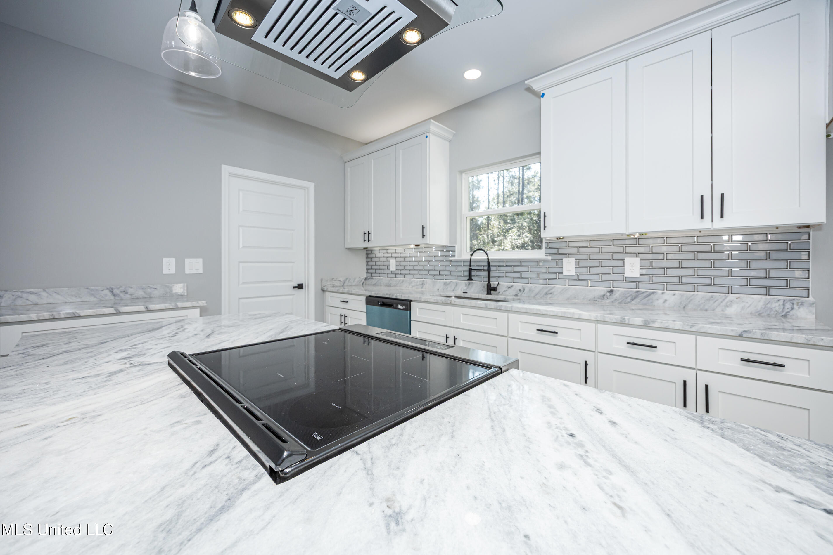 8315 Martin Bluff Road Gautier, MS 39553 - Photo 15 of 46 IMG_2702