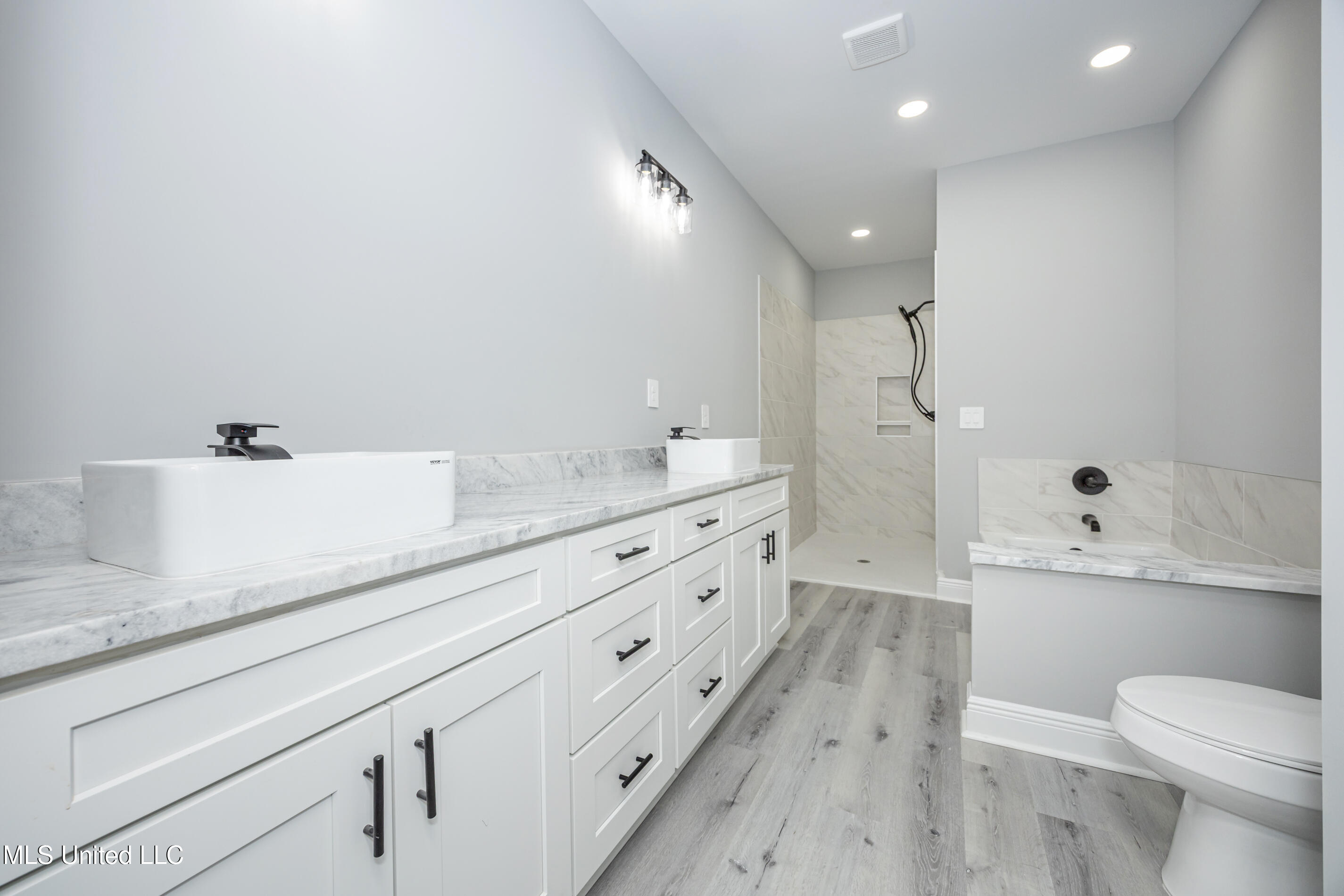 8315 Martin Bluff Road Gautier, MS 39553 - Photo 23 of 46 IMG_2711