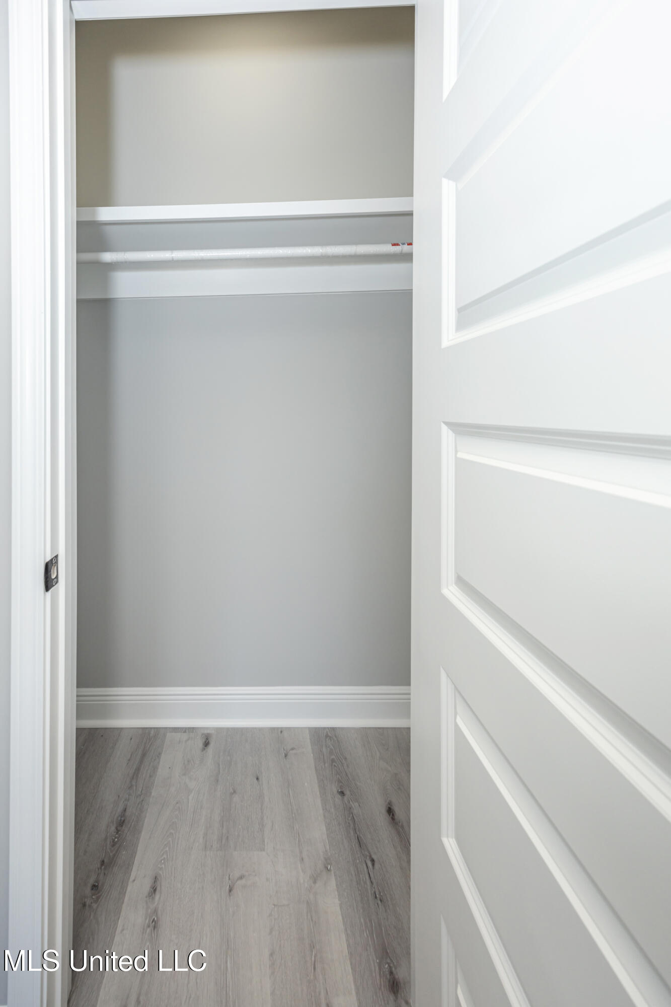 8315 Martin Bluff Road Gautier, MS 39553 - Photo 33 of 46 IMG_2724